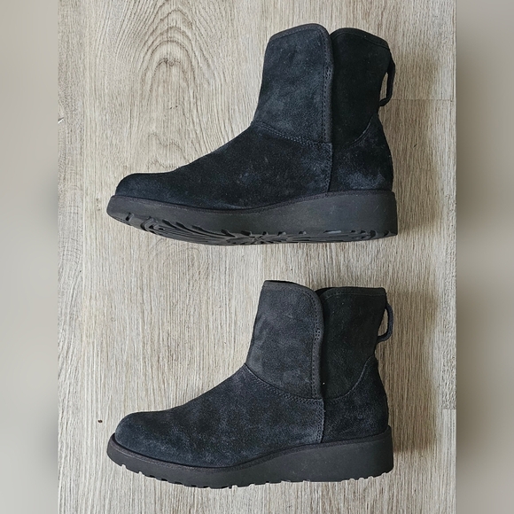 UGG Black Suede Ankle Boots – Women’s Size 7.5 - Picture 4 of 8